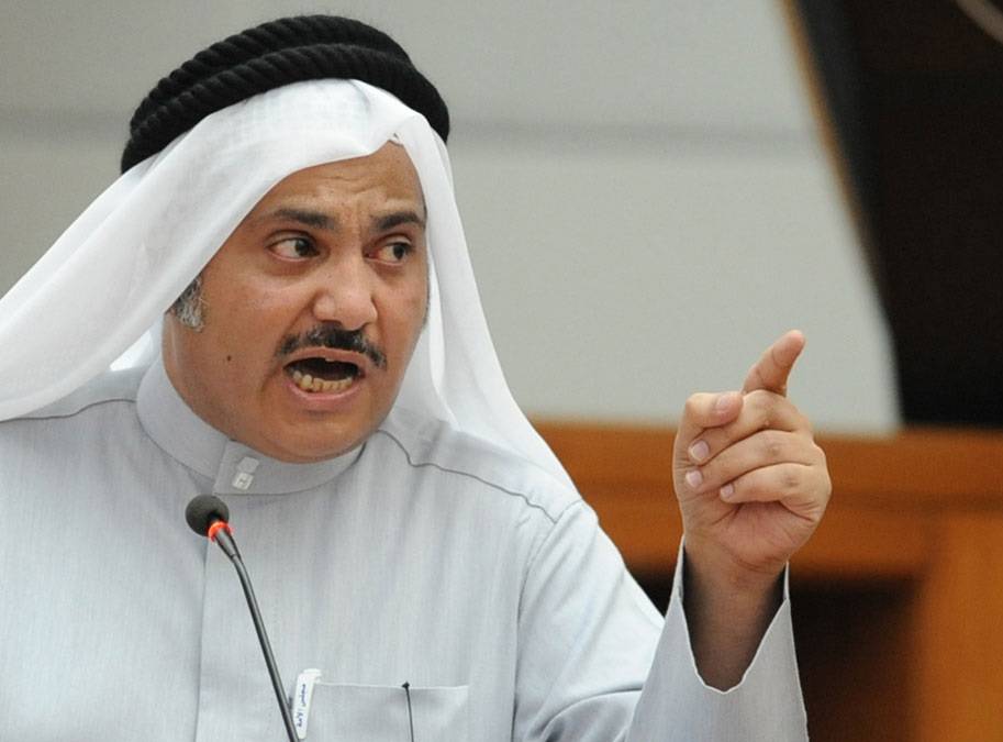 بالفيديو – شقيق مخرج خليجي يهين الممثلات والفاشينيستات بكلام نابٍ