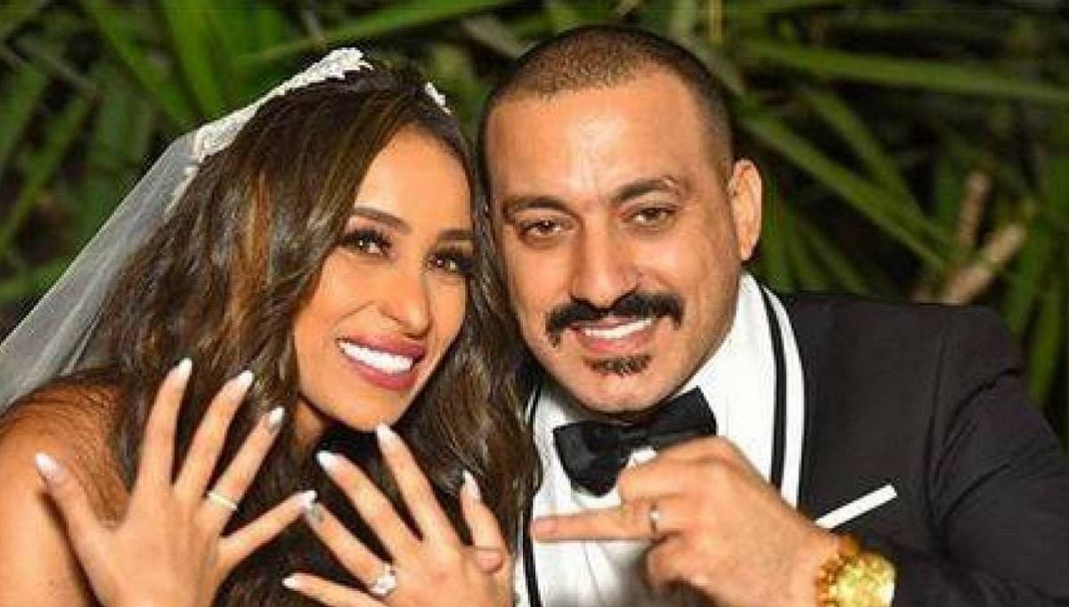 زوجة دياب تسخر من دوره في 