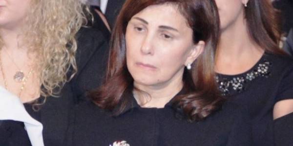 الموت يحزن ماجدة الرومي وتقدم عزاءها للعائلة الفنية السورية