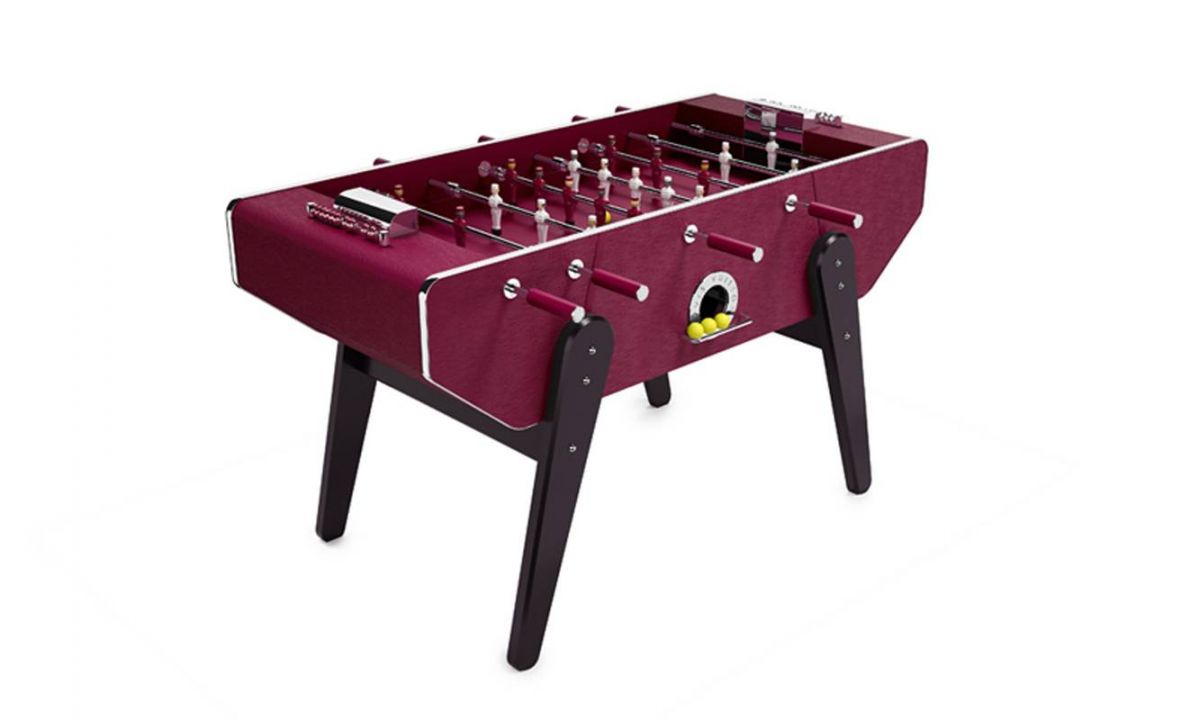 دار لويس فويتون تطلق لعبة Babyfoot من الجلد الفاخر