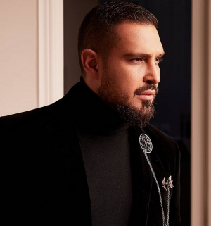 بالصورة - انطوان القارح في مواجهة مع فيروس كورونا