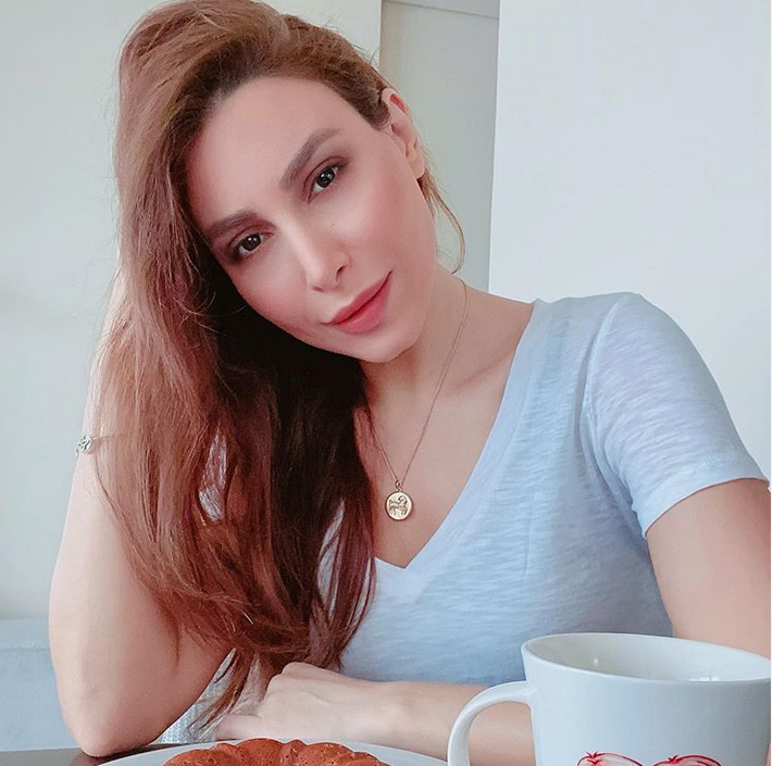 بالفيديو – ضجة بسبب دلع يارا وضحكتها الهستيرية