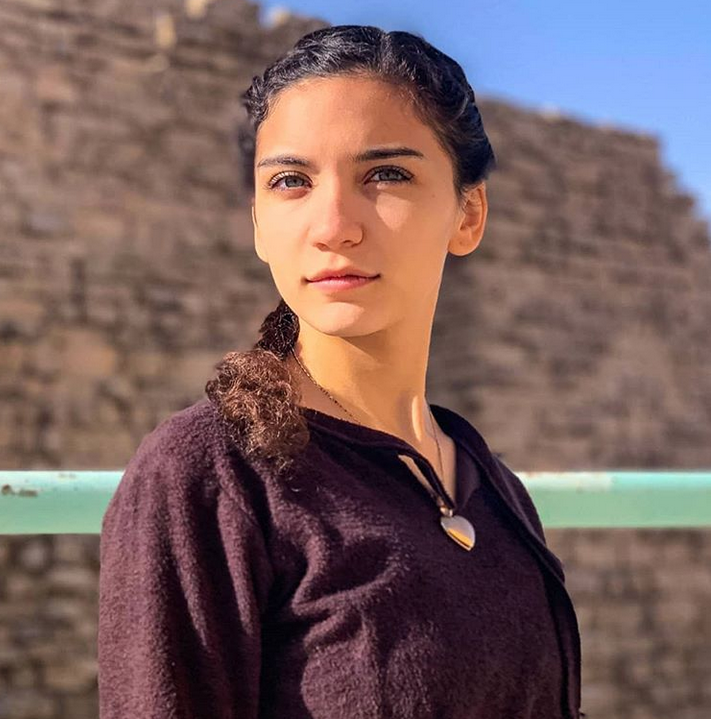 بالصورة - طفلة 