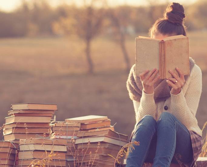 روايات قديمة تصبح الأكثر مبيعاً بسبب كورونا... هذا ما يبحث عنه الجميع