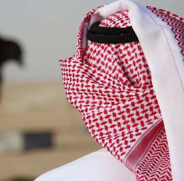 بالفيديو – إعلامي خليجي يتوجه إلى الوافدين المصريين بالشتم والإهانة