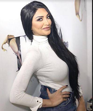 الإعلامية سالي عبدالسلام