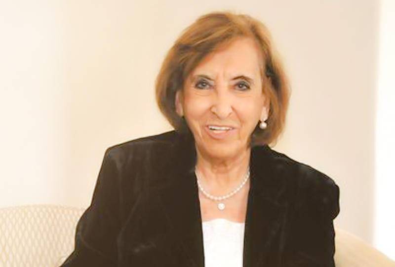 بالفيديو -  موجة غصب من أستاذة جامعية كويتية لما قالته عن العباءة والنقاب: 