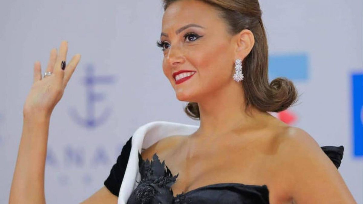 بعد أزمة نجم مسلسل La case de papel بشرى تدافع عن محمد رمضان