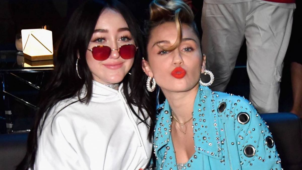 شقيقات وأشقاء مشاهير خطفوا الأضواء