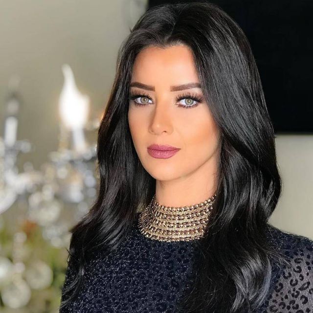 رضوى الشربيني 