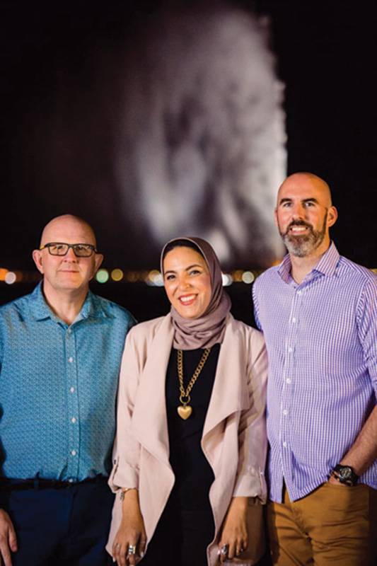 أسماء نجا مع الفرقة الموسيقية