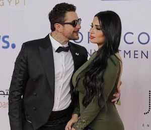 رسالة من أحمد الفيشاوي لوالدته وزوجته