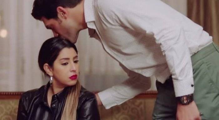 أيتن عامر تعترف: 