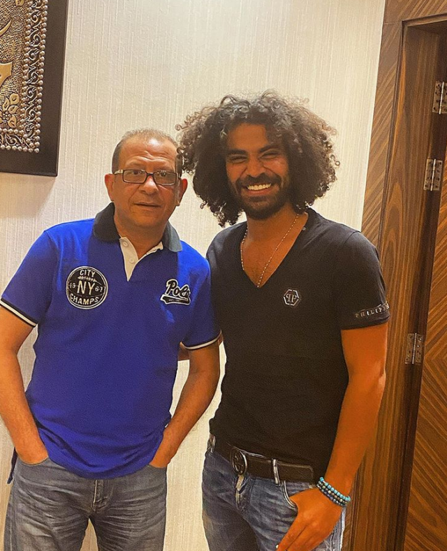 محمد وزيري ومحاميه 