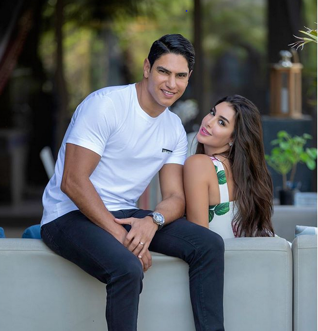 بالصورة – على طريقة ياسمين صبري.. أحمد أبو هشيمة يستعرض لياقته