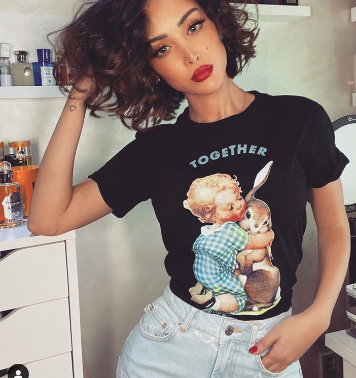 تعلمي ارتداء سروال الدونيم الباهت مثل بسمة بوسيل وهنا الزاهد