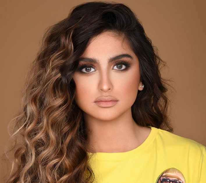 والدة حلا الترك تثير الجدل بموقفها في يوم ميلادها الـ18