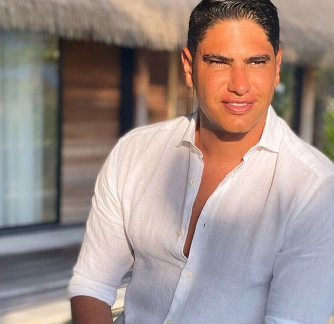 مي العيدان تكشف صورة لطليقة أبو هشيمة وأم ولديه وتعلق: 