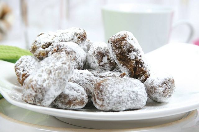 أقراص التمر المنكّهة