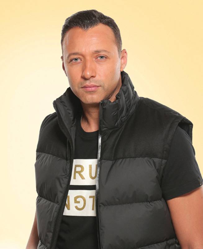 أحمد فهمي: هيفاء وهبي فنانة محترِفة وسعيد بتعاوني معها في 