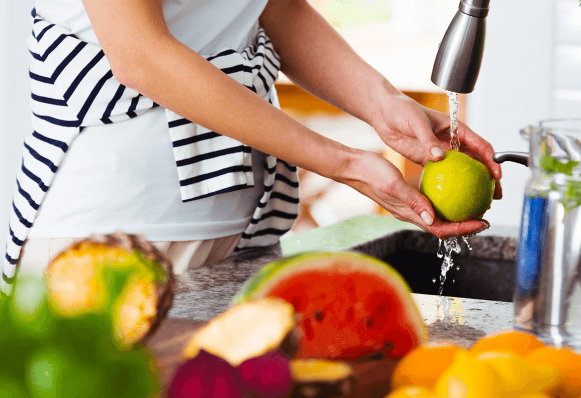 تحذير – هذه الفواكه والخضار تحتوي على بقايا مبيدات حتى بعد الغسل