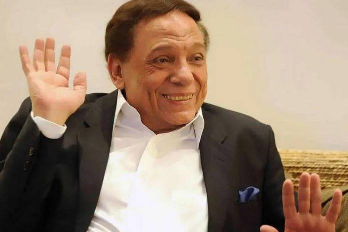 في الاحتفال بعيد ميلاده... عادل إمام: 