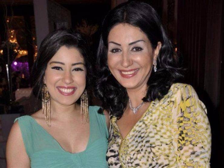 بالفيديو - آيتن عامر تحتفل بميلاد شقيقتها ورسالة مؤثرة من ريم البارودي