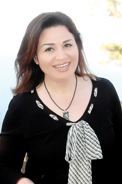 قرار إلهام شاهين