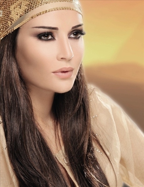 نجوم الفنّ اللبنانيون والسوريون والعراقيون في إجازة الصيف