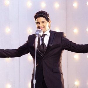 تركي يصوّر 'نحن هنا'