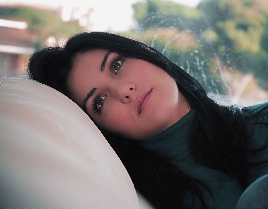 إشارات لا تنتبهين إليها يرسلها جسمك وتقول إنك غير سعيدة