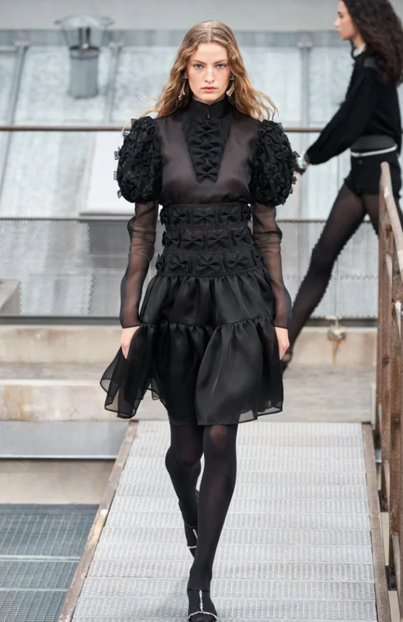 4 صيحات فساتين تنتظر ذوقك الرفيع هذا الصيف