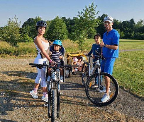 بالصور - كريستيانو رونالدو يعود طفلاً خلال حفل ميلاد توأمه