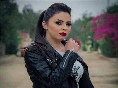 المطربة ياسمين نيازي تكشف تعرضها لعملية نصب