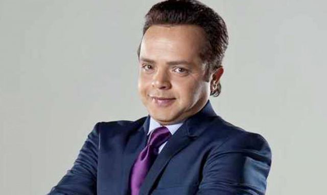 محمد هنيدي يسخر من صورة منتشرة على مواقع التواصل