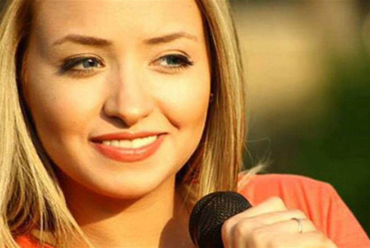 إبنة موسيقار شهير تعلن إصابتها بكورونا وتوضح حالة ابنيها الصحية