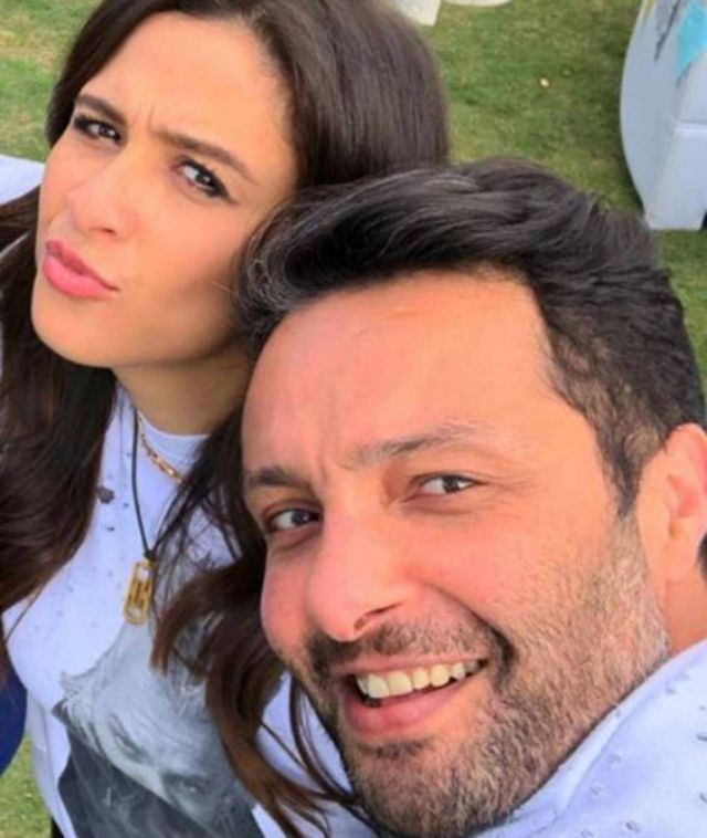 شقيق ياسمين عبد العزيز يرسل لها رسالة بالفيديو ثم يحذفها