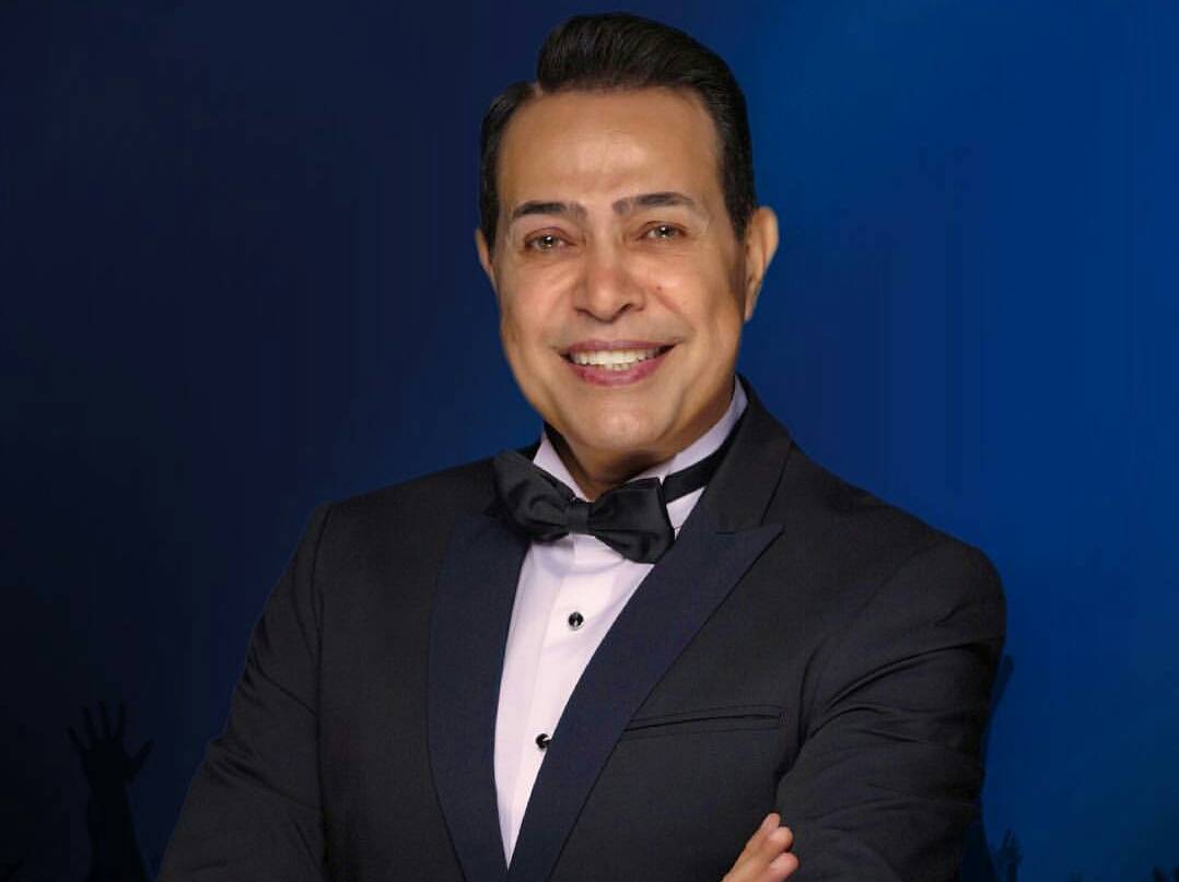 فيديو نادر - هذا ما فعله عادل إمام وأحمد زكي في حفل زفاف حكيم