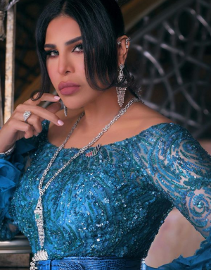 رسالة رومنسية صريحة من أحلام لزوجها في ذكرى زواجهما