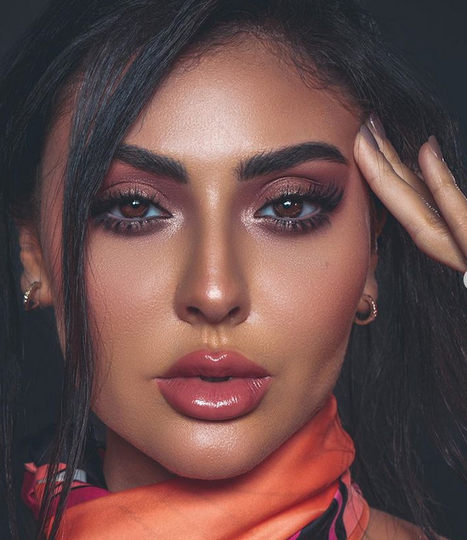 بالفيديو -  بعد اتهامها بالعنصرية مريم حسين تبرر وتواجه بالسخرية مجدداً