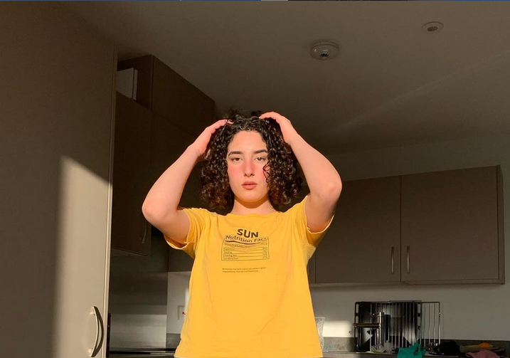 بالصورة  - للمرة الأولى لينا الفيشاوي مع أخيها غير الشقيق