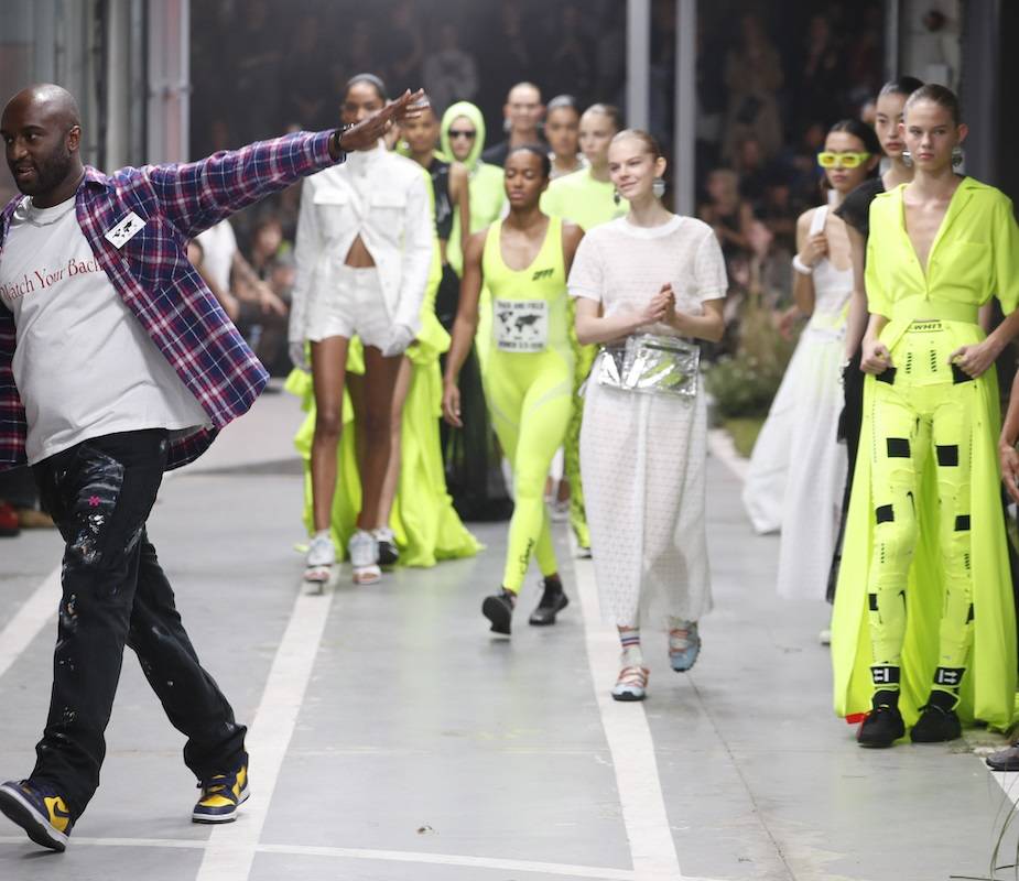 مصمم شهير يغضب مناهضي العنصرية بتعبيره عن 