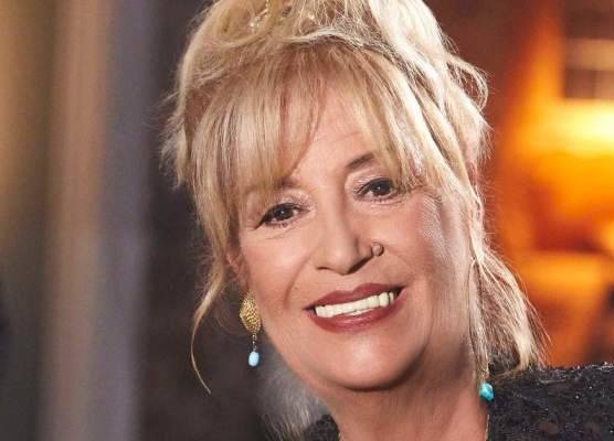 صورة قديمة تظهر جمال ملامح منى واصف في مرحلة شبابها