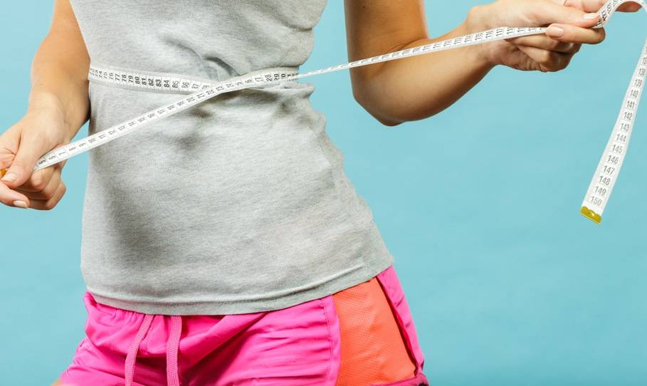 جربي حزام الشاي الأخضر والقهوة لنسف دهون البطن والأرداف