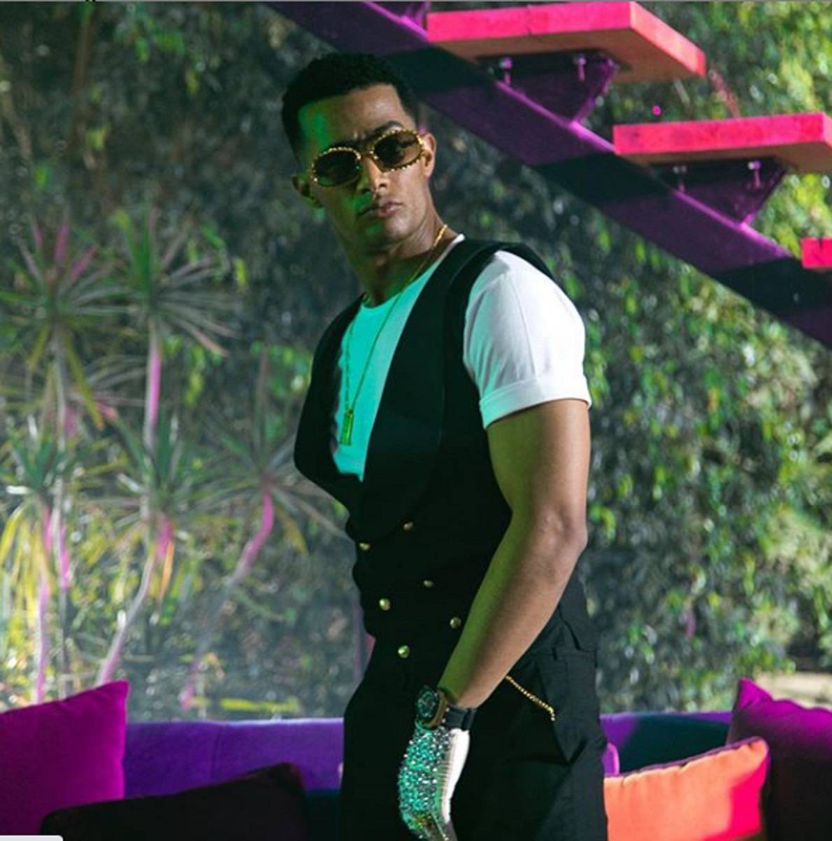 بالفيديو - فيروس كورونا يسبب أزمة جديدة لمحمد رمضان