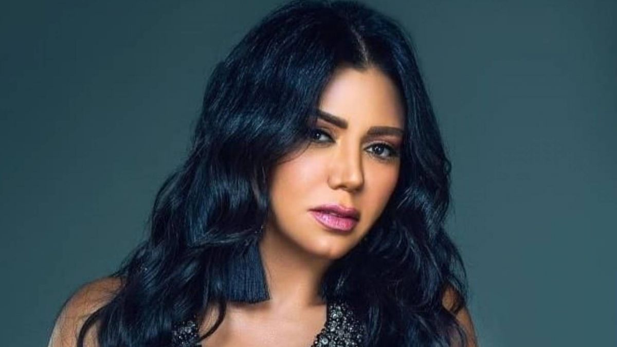 بالفيديو - رانيا يوسف: أمي كانت ترتدي القصير والمفتوح ولم تتعرض للتحرش