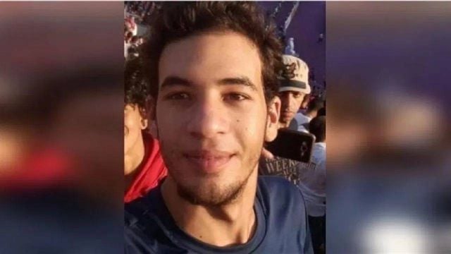 بالفيديو - أول تصريح لوالد الشاب المتحرش.. ويوضح قصة بالفيديو - أول تصريح لوالد الشاب المتحرش.. ويوضح قصة