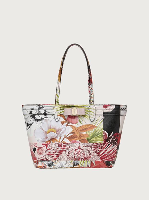 حقيبة من سلفاتوري فيراغامو