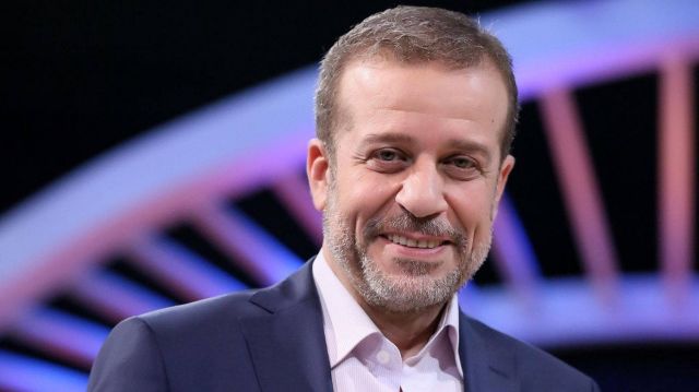 بالفيديو - شريف منير يرفض هذا الدور أمام عادل إمام