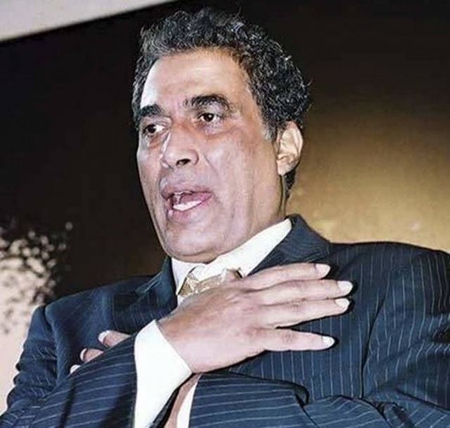 فيديو نادر - هذا ما قاله الراحل أحمد زكي عن لقب 